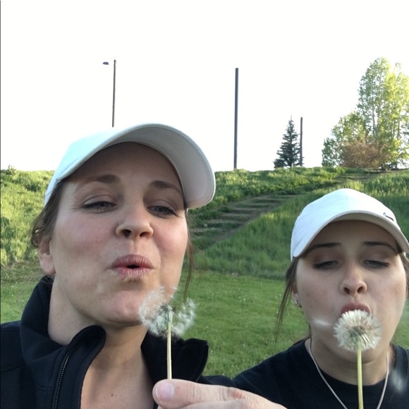 Meet your Posher, Angela - Picture 1 of 1